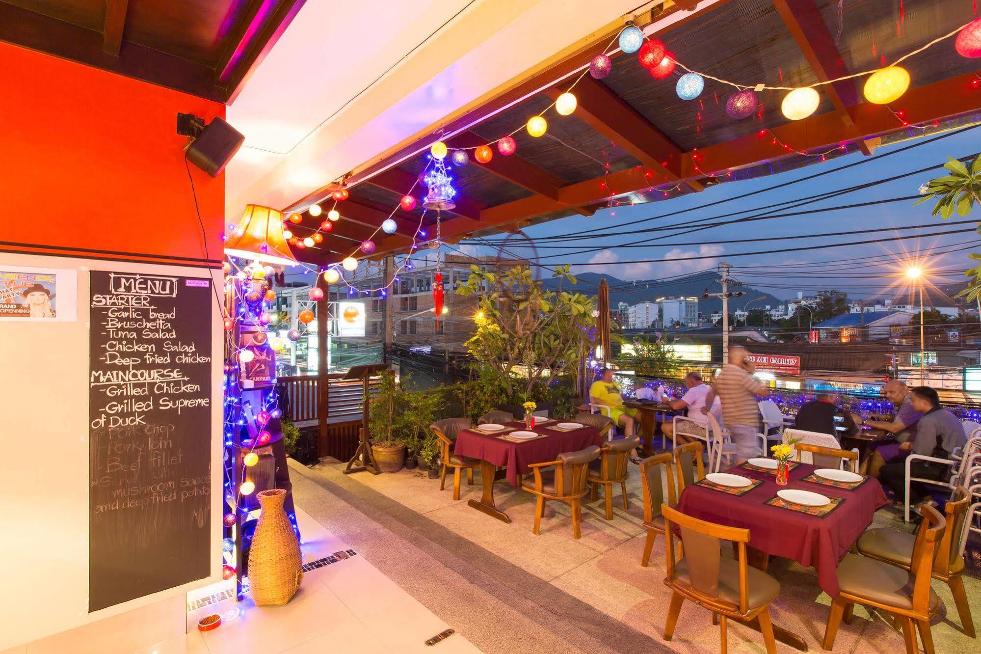 Patong Buri Hotel Exterior foto